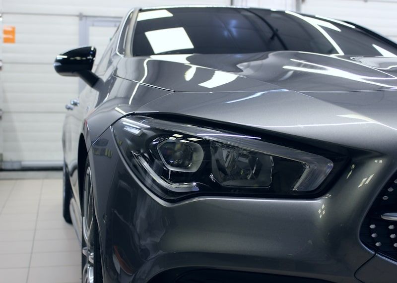 Valet front of vehicle-min