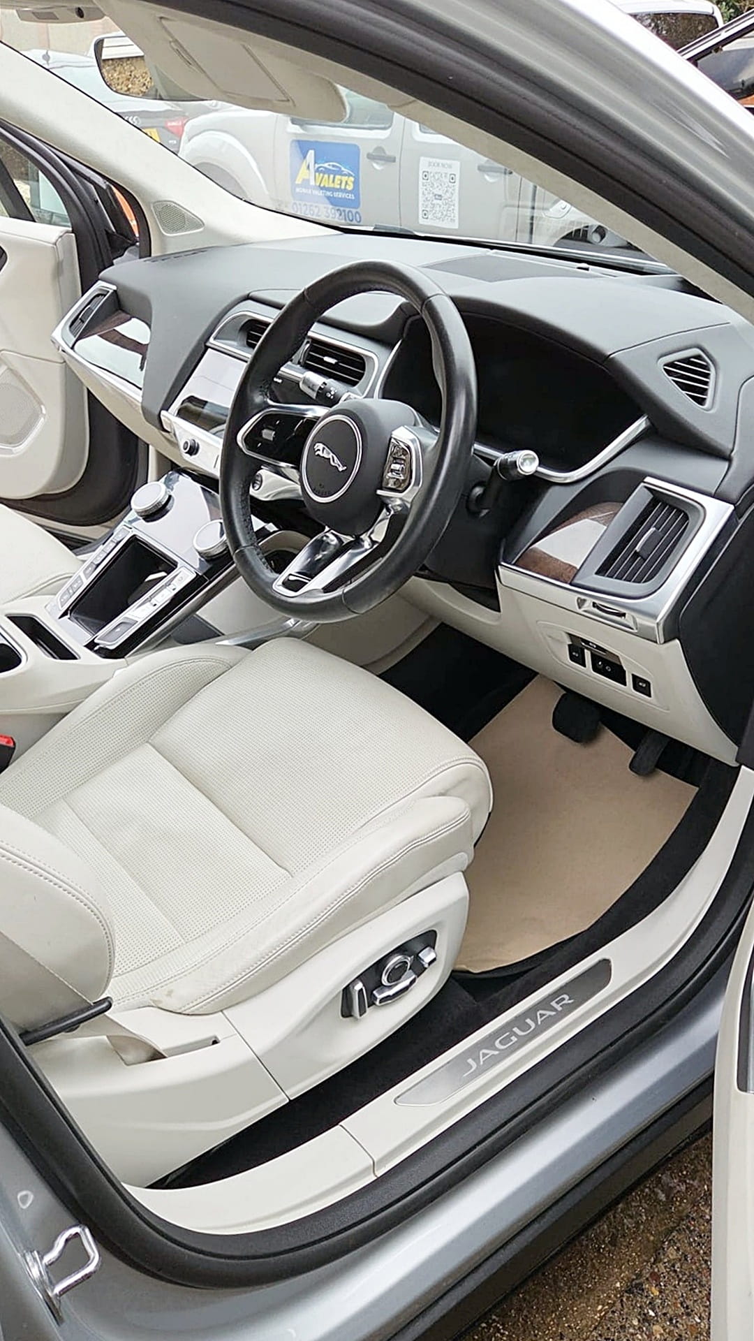 2019 Jaguar I Pace (3)