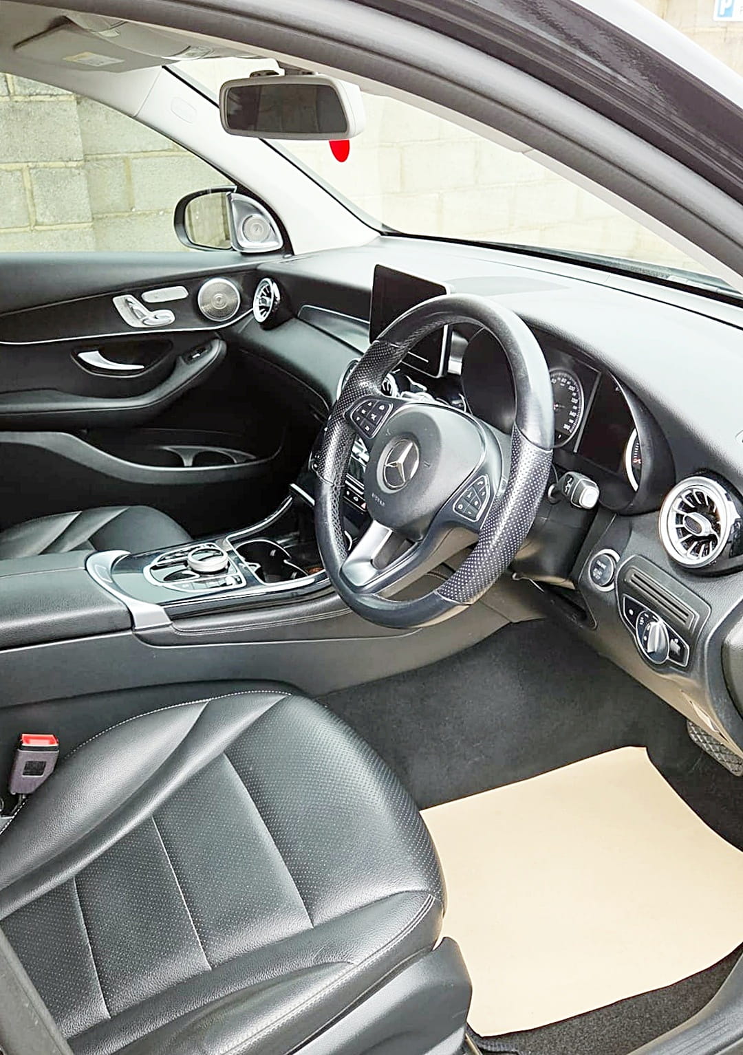 2019 Mercedes GLC (3)